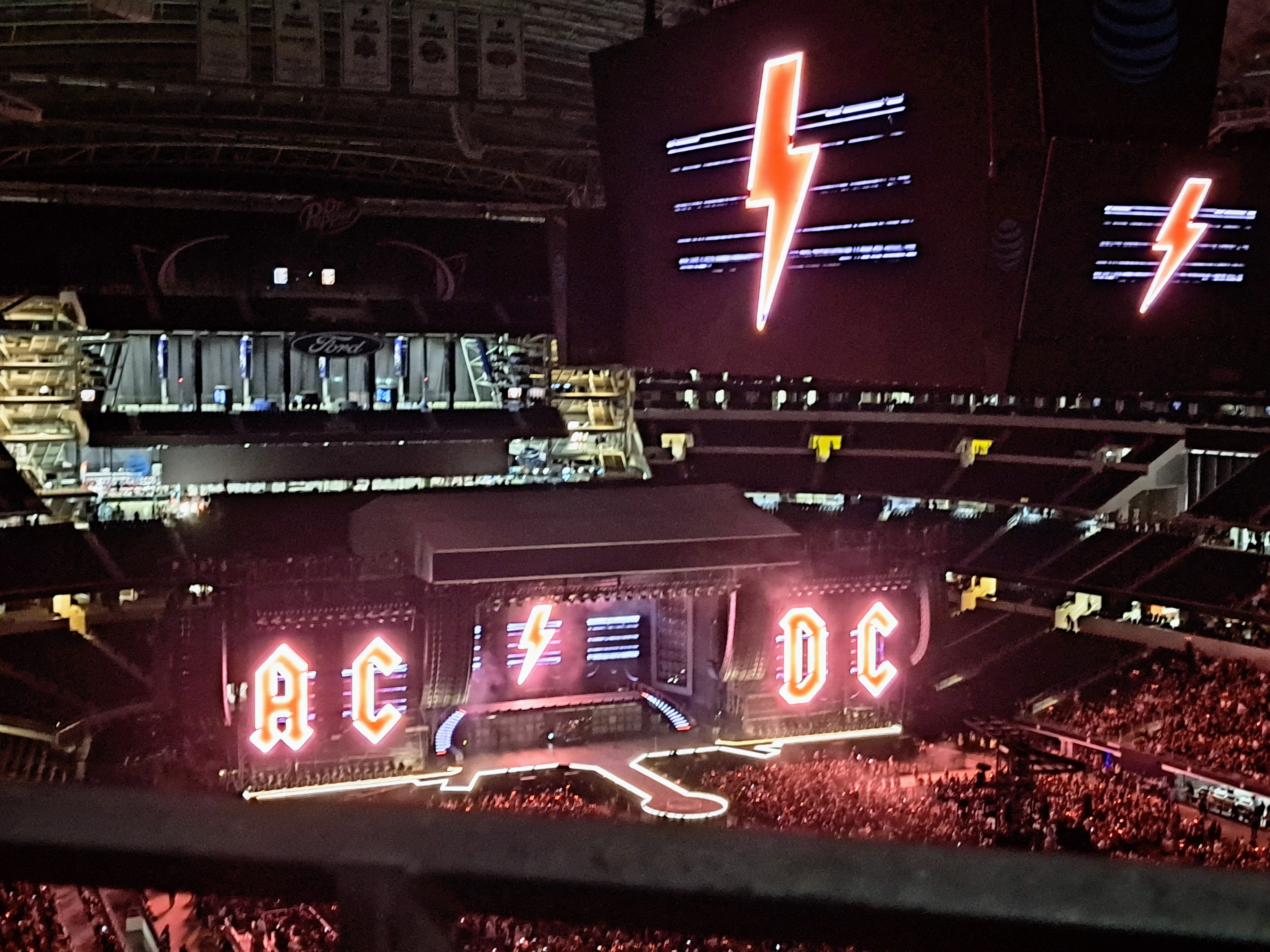 AC/DC in Arlington – Jason S. Sullivan